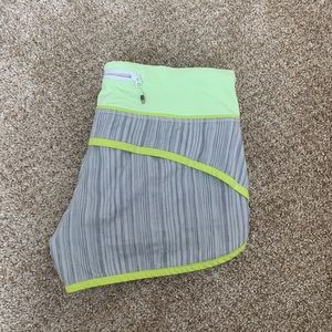 Lululemon speed up short size 4